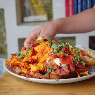 Huevos Benedict Bacon