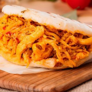 Arepa De Pollo