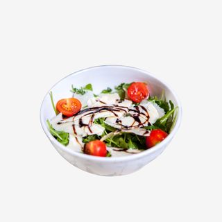 Salata cu rosii cherry si parmezan