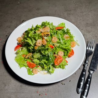 Салат з мідіями та креветкою бебі (240г)