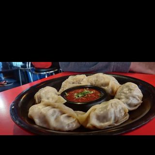 Momo vegetarianas piece 