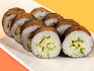 Макі з огірком (160g)