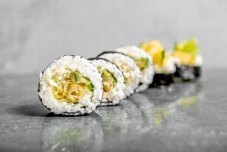 Futomaki kalmar w tempurze 6 szt.