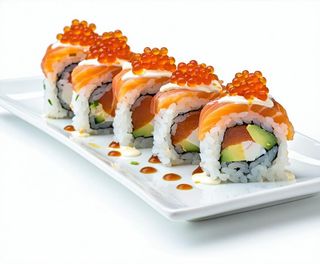 Uramaki spicy salmone roll