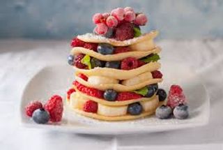 Pancake crema pasticcera e frutta