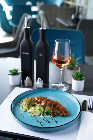 Piept de porc la plită