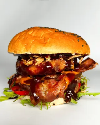 Burger rębacza