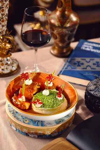 ღორის ნეკნი მესხურად სვანურ თაშმიჯაბზე