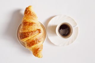 Cornetto con crema pasticcera