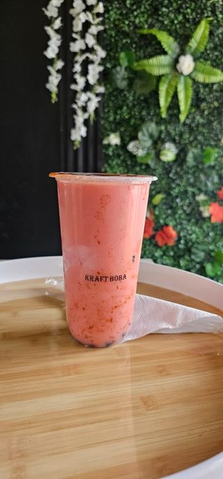 Strawberry Cake Milk Tea