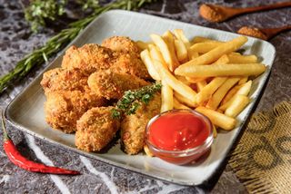 Крылышки хрустящие с фри