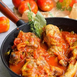 Demi Poulet Sauté