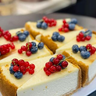   კლასიკური ჩიზქეიქი კვერცხის გარეშე