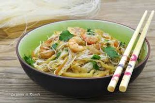 Spaghetti cinese con gamberi