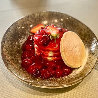 Pancake with berry brulee