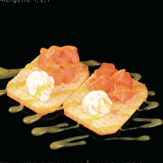 113-Craker De Salmón Y Queso (2 Uds.)