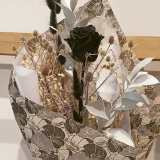 Rosa preservada "negra" 