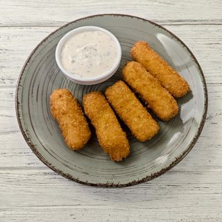 Сирні палички з соусом тар-тар