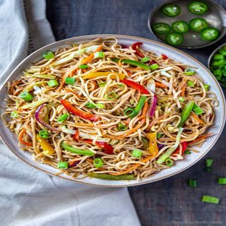 Veg Hakka Noodle