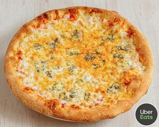 Pizza Cuatro Quesos Mediana (26cm.)