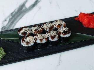 Макі з вугрем (115g)