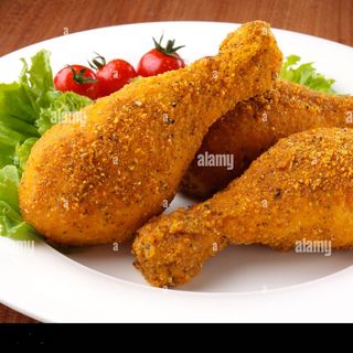 BOX CRISPY pané ( 3 PILONS PANÉES + 6 WINGS PANÉES ) + ganiture+boisson