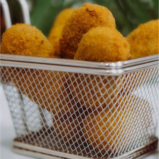 Croquetas caseras de pollo de corral (8 uds.)