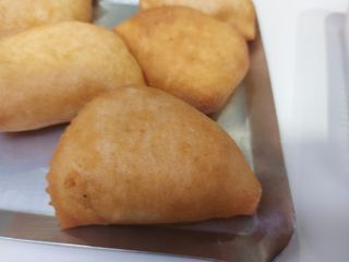 Panzerottini mozzarella e pomodoro