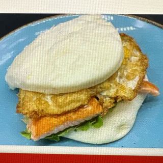 202. Bao omelette e salmone