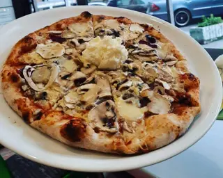 Sunce pizza + Coca-Cola
