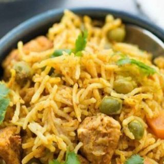 Arroz Al Curry Con Pollo