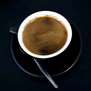 Expresso Allongé + Bouteille D'eau