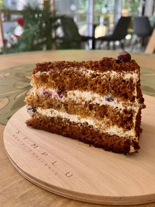 Medovic cu coacăză