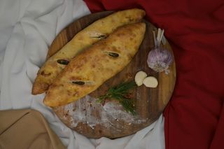 Пирожок с грибами по-грузински