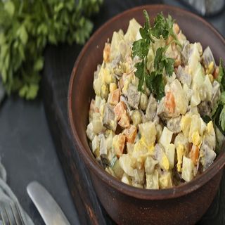 Салат Олів'є (150г)