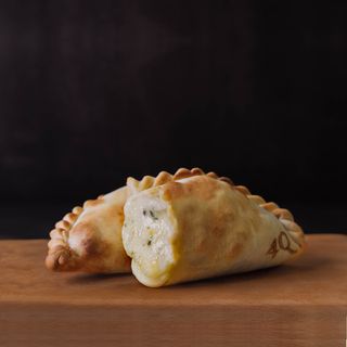 Empanada 4 Quesos