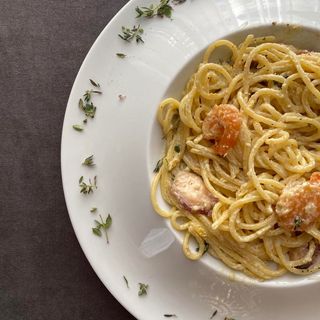 Паста з морепродуктами у вершковому соусі (350г)