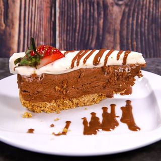 Двуцветна торта с Бейлис (150г)