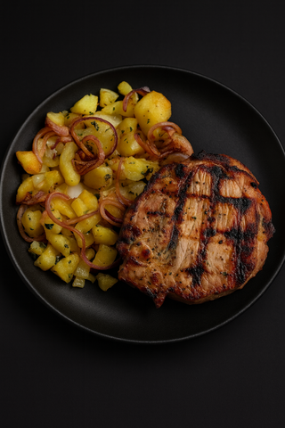 Meniu ceafa de porc la grill 600g + bautura
