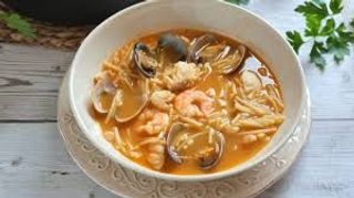 Sopa de pescado y marisco