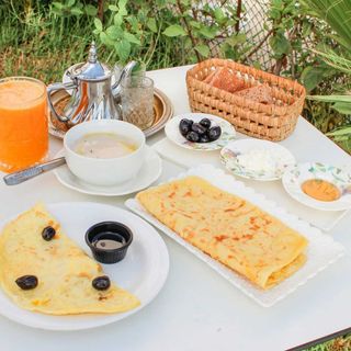Petit Déjeuner Haj Mohamed & Ali Soussi