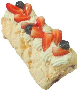 Меренговий рулет Ягідний (350г)