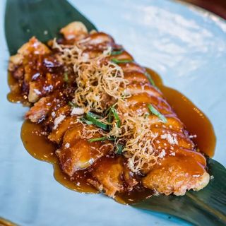 Pato Con Salsa De Almendras