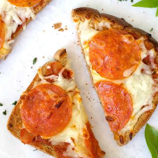 Tosta de Pepperoni