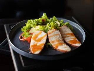 Салат з індичкою та молодою картоплею (280g)