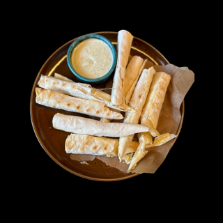 Сирні палички в лаваші