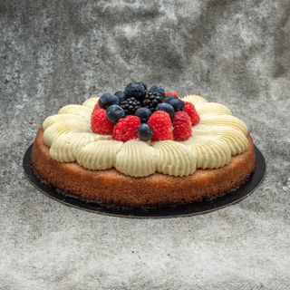 Rosa de Crema de Vainilla con frutos Rojos