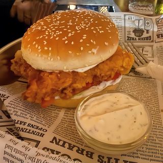 Chicken ranch burger