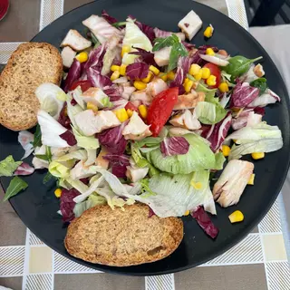 Tagliata di pollo all'insalata