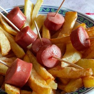 Patate formaggio e würstel 